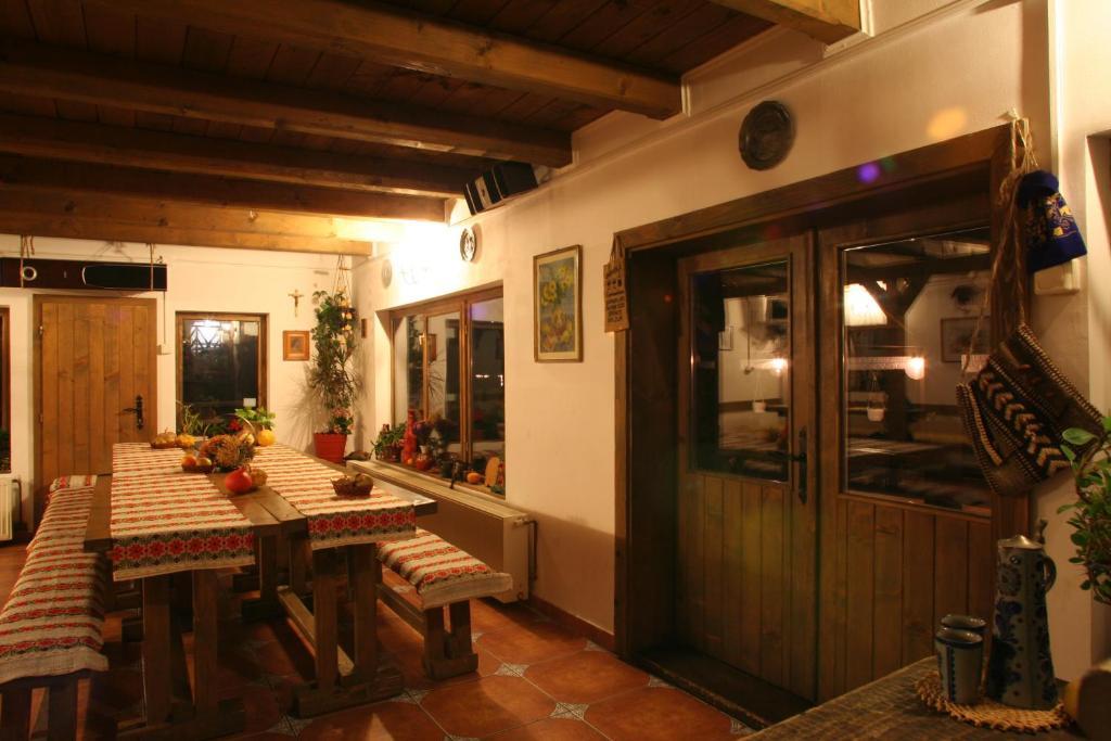 Cabana La Noi Ξενοδοχείο Rîşnov Εξωτερικό φωτογραφία